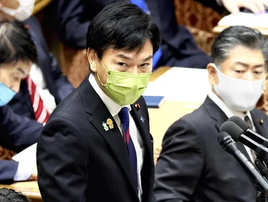 池下卓