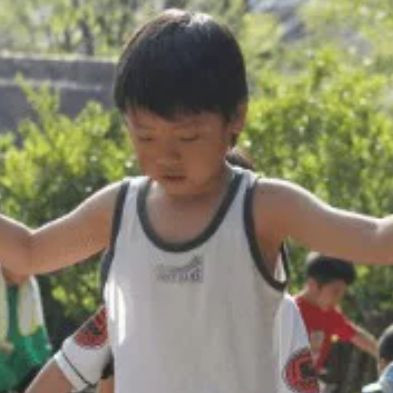 井手上漠の幼少期